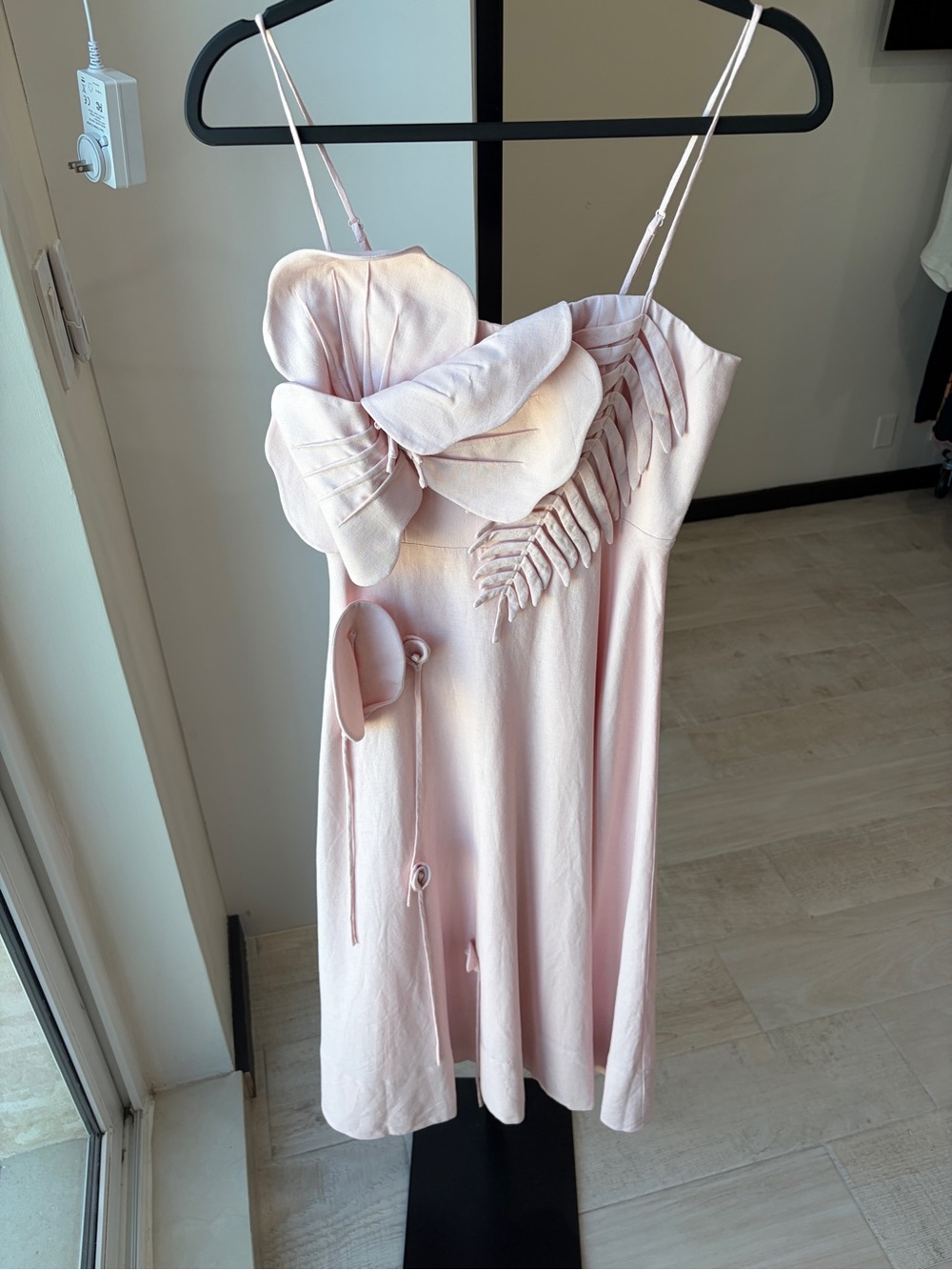 Farm Rio: Floral-appliqué linen-blend midi dress - Picture 9 of 9